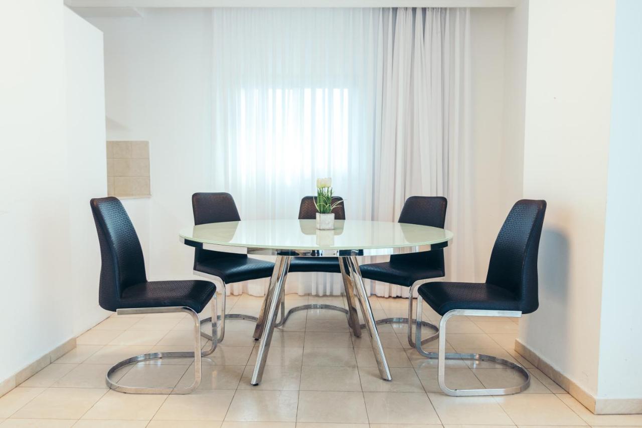 Almog Beach Apartments מגדלי חוף הכרמל חיפה Exteriér fotografie