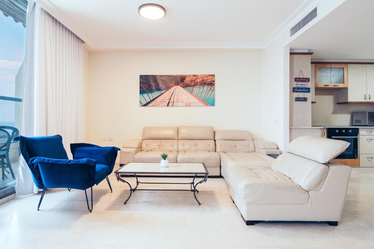 Almog Beach Apartments מגדלי חוף הכרמל חיפה Exteriér fotografie