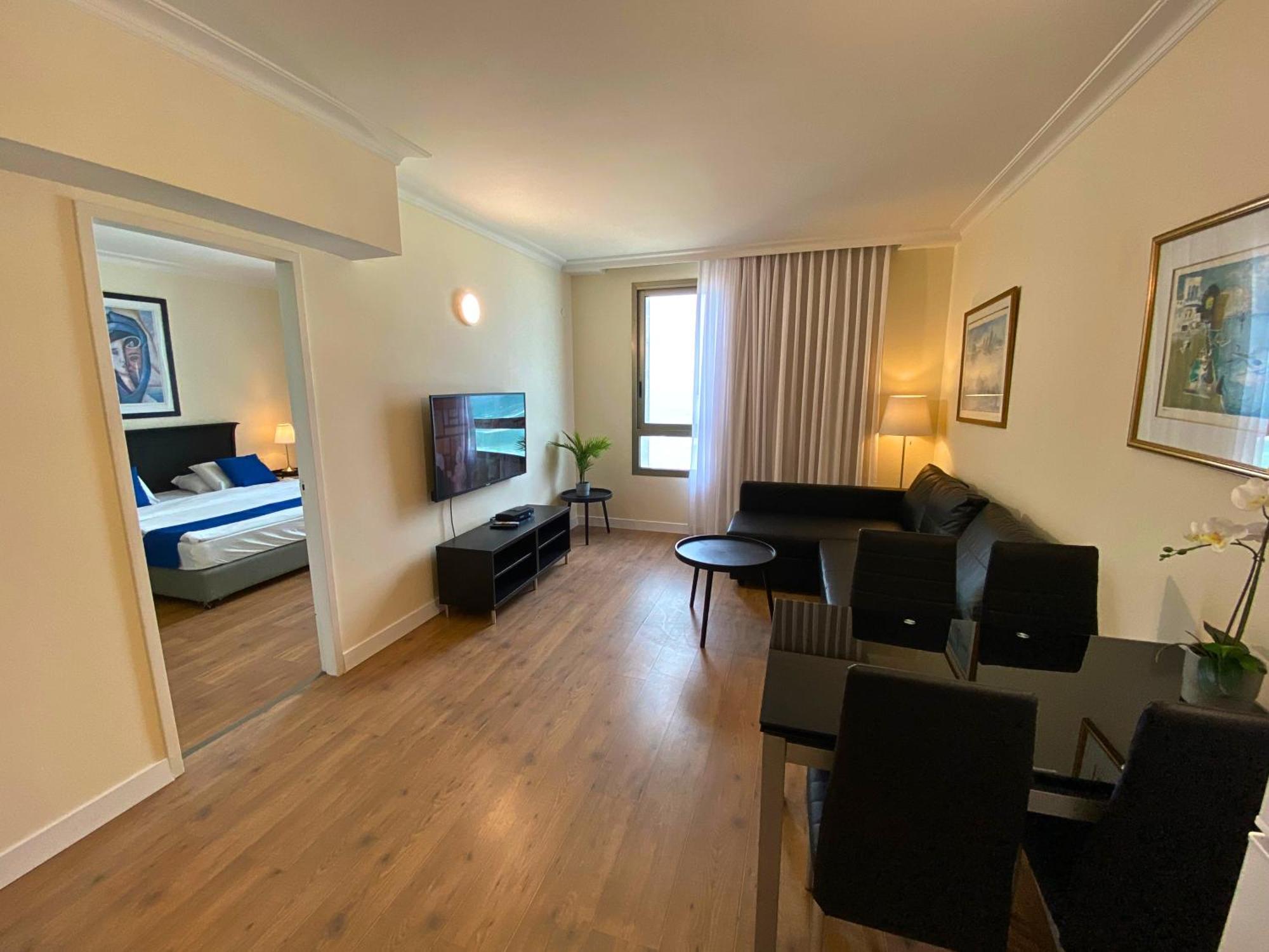Almog Beach Apartments מגדלי חוף הכרמל חיפה Exteriér fotografie